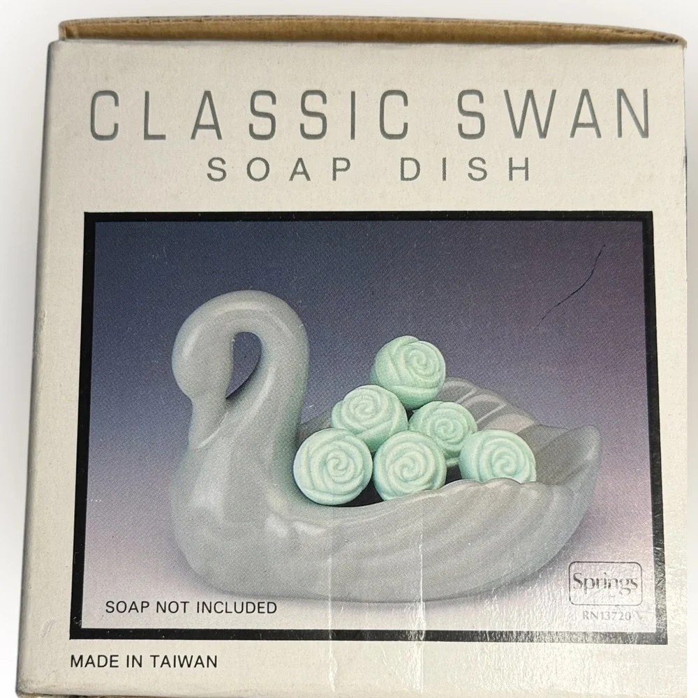 Classic Swan Soap Dish